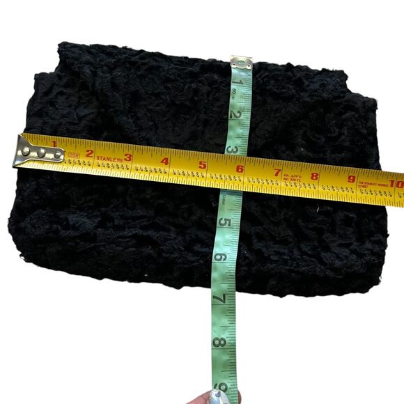 Unbranded Fuzzy Envelope Clutch - Picture 7 of 8